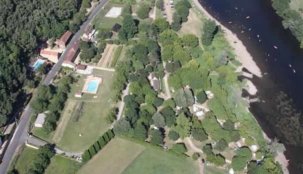 Camping La Plage, camping 3 étoiles avec piscine, location de mobil homes, accès direct rivière, près de Sarlat, Castelnaud et Lascaux en Dordogne Périgord Noir